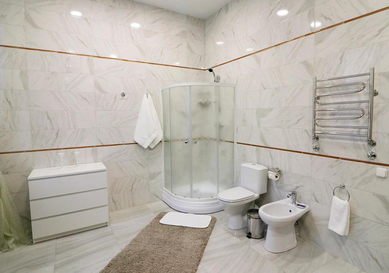 Vip Apartments Dipservice Hall Minsk Buitenkant foto
